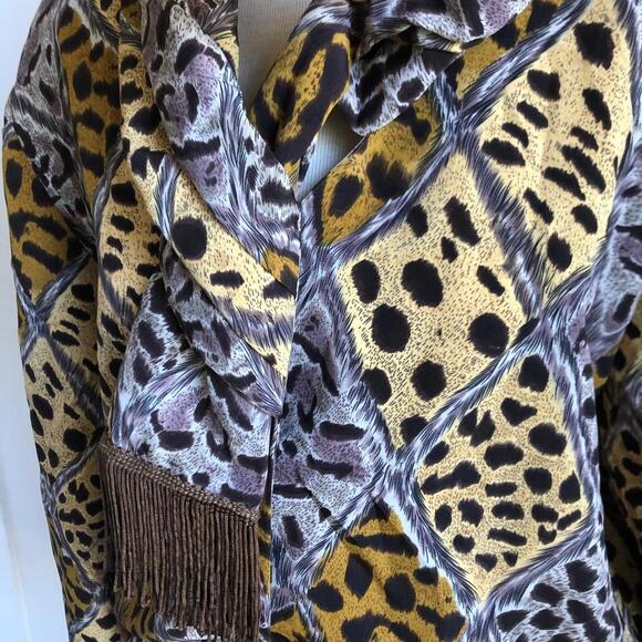 Vintage 90s Cheetah Print Blouse with Scarf Detail, M/L - Picture 9 of 10